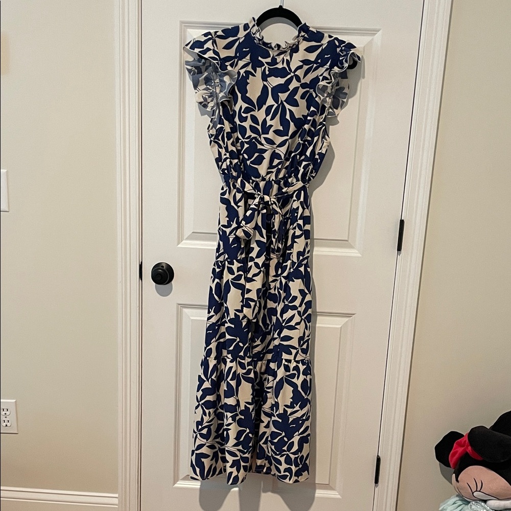 SHEIN Navy and Cream Leaf Print Maxi Dress